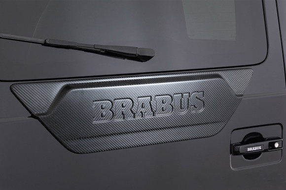 Накладка Brabus на заднюю дверь для G-class. Карбон (матовая) Накладка Brabus на заднюю дверь для G-class. Карбон (матовая)